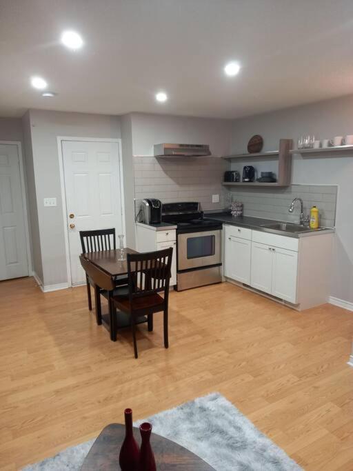 Adorable Private Suite In Ajax, Unique 2 Story Exterior photo